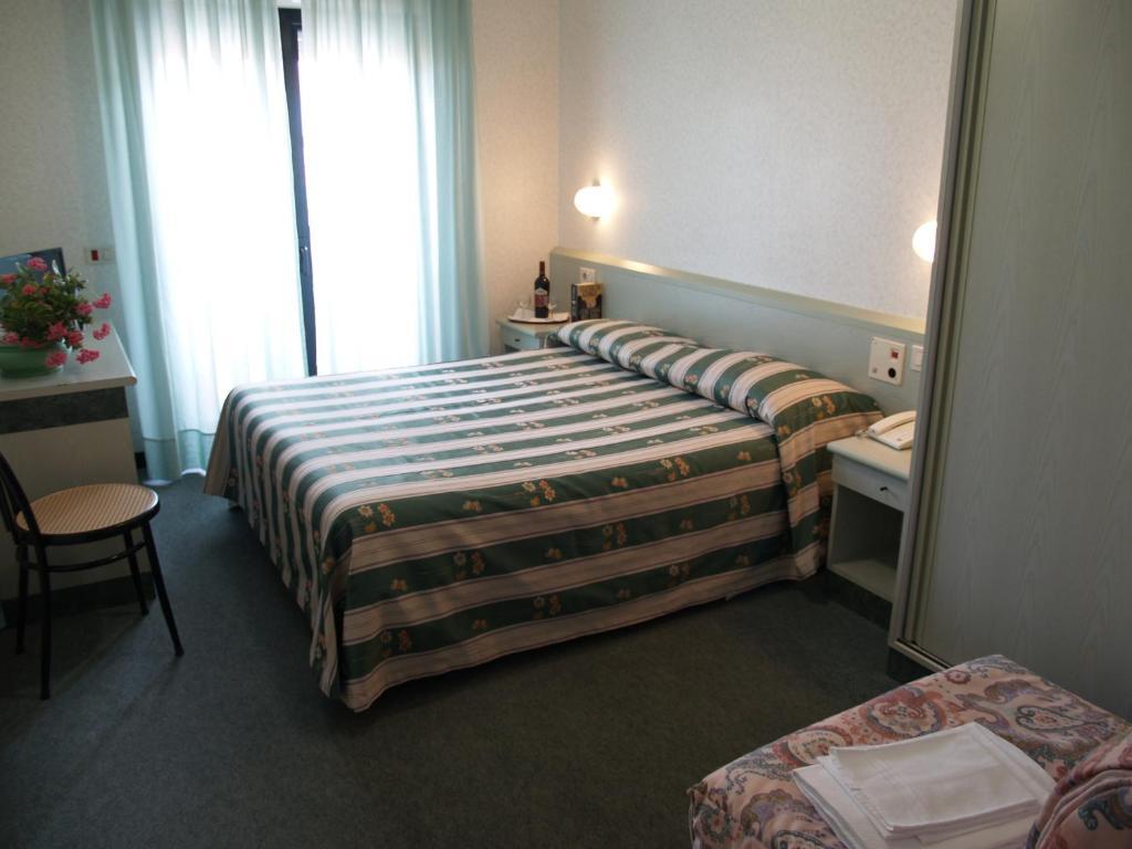 Hotel Aurora Castiglione della Pescaia Habitación foto